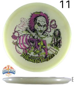 Discraft Z Mega Glo Buzzz (2026 Halloween - Triple Foil)